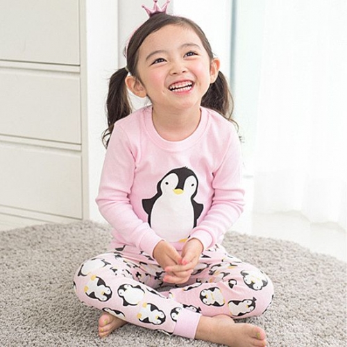 【冬款超值特價】韓國製長袖家居服-粉色企鵝寶寶